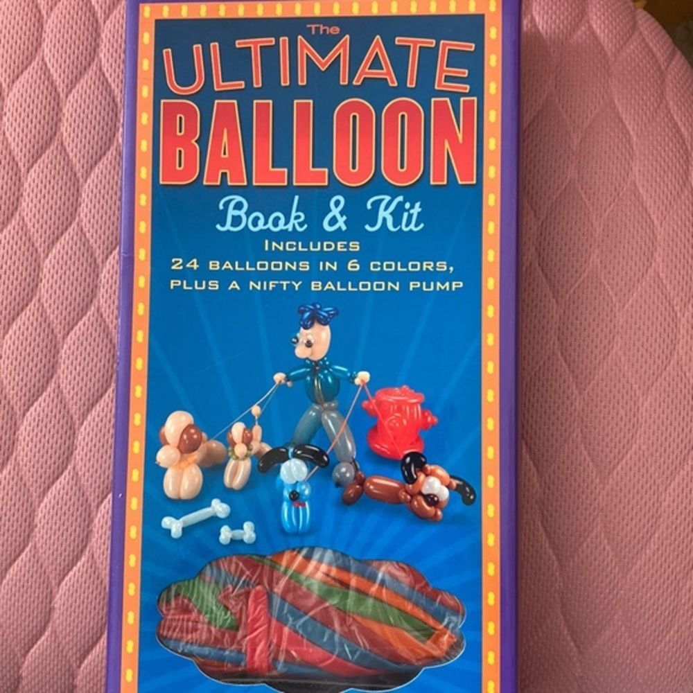 24 balloons in 6 colors, a balloon pump, it’s the ultimate balloon book …
